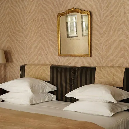 Saint Hotel Trouville-sur-Mer