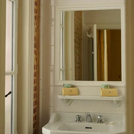 Saint Hotel Trouville-sur-Mer