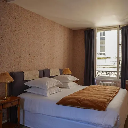 Otel Saint 3*