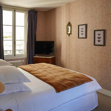 Otel Saint 3*