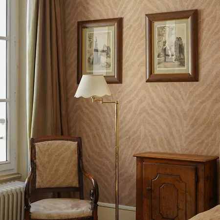 Saint 트로우빌쉬메르