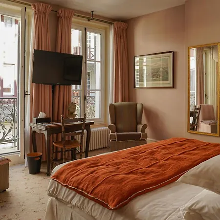 Otel Saint 3*